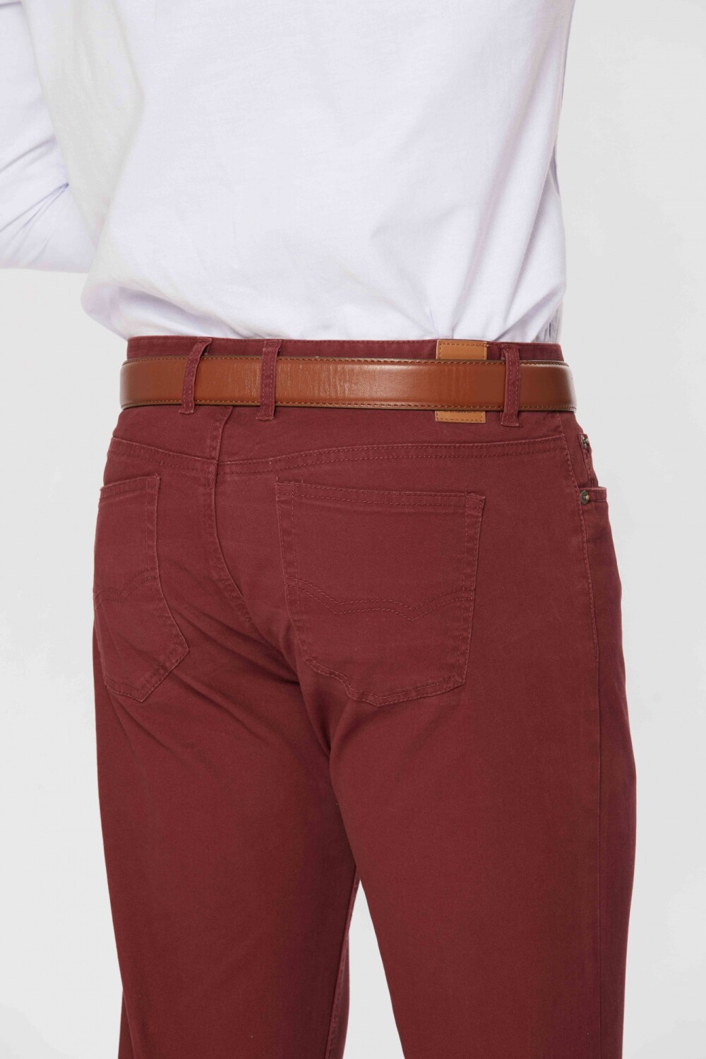 PANTALÓN 5 BOLSILLOS CON SPANDEX Bordo Oscuro