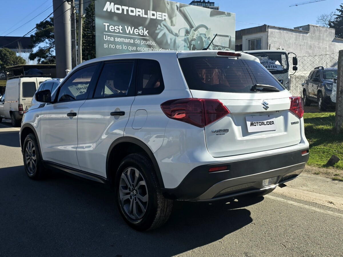 Suzuki Vitara GL 2020 EXCELENTE ESTADO! | Permuta / Financia Suzuki Vitara GL 2020 EXCELENTE ESTADO! | Permuta / Financia