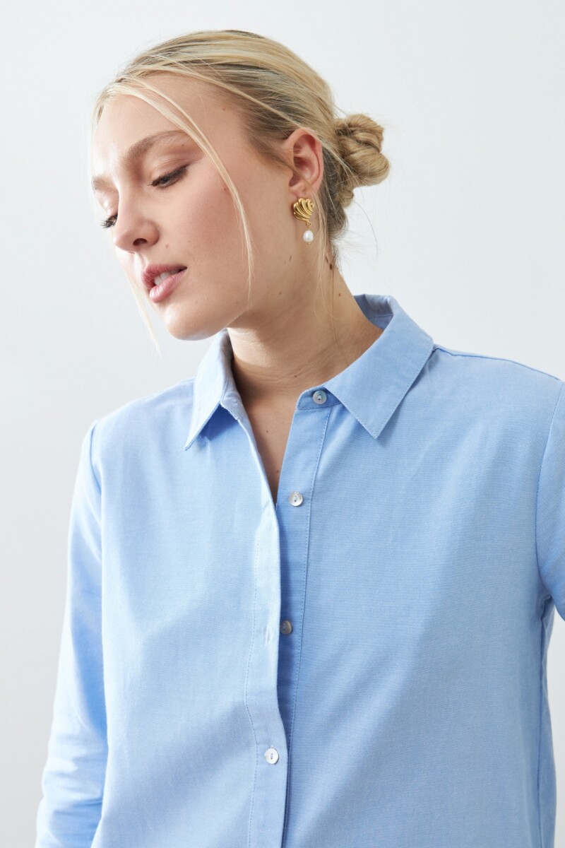 Camisa oxford celeste