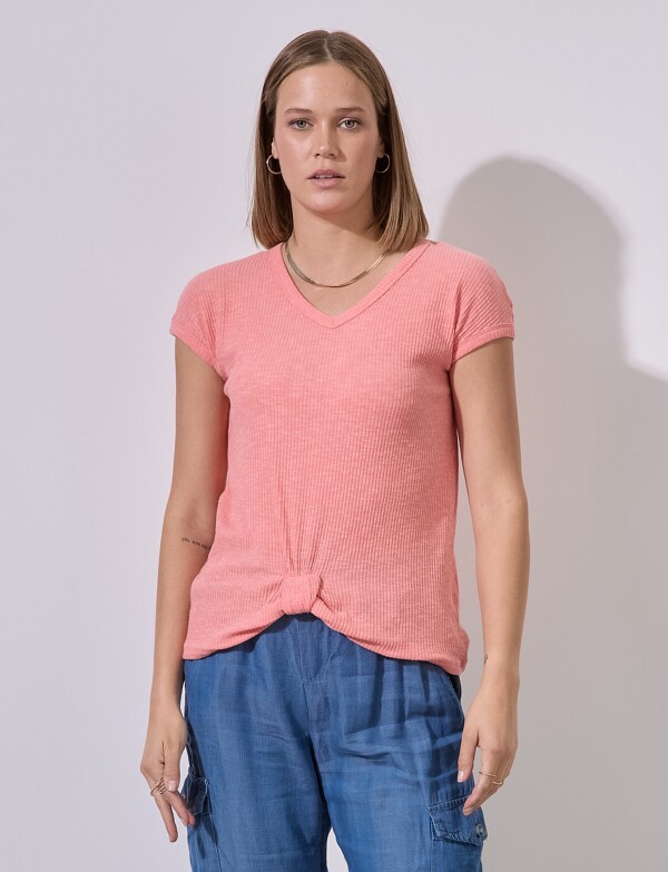 Remera Rib Escote V CORAL