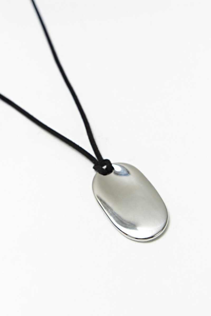 Collar doble con cuentas y dije acero plateado