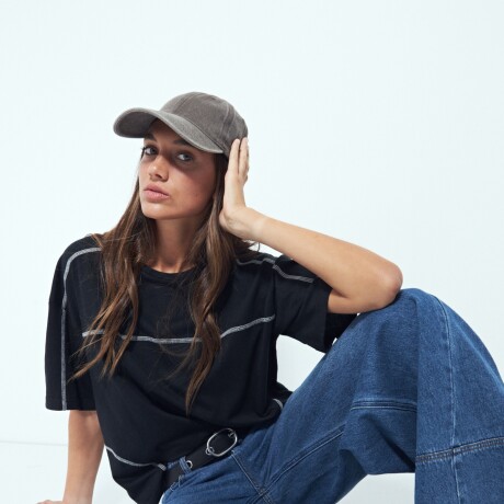 REMERA LIQUIDÁMBAR Negro