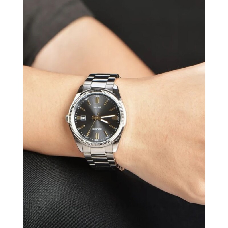 Reloj Análogo Casio 1302D1A2 En Acero Para Uso Diario Diseño Minimalista Y Elegante Negro