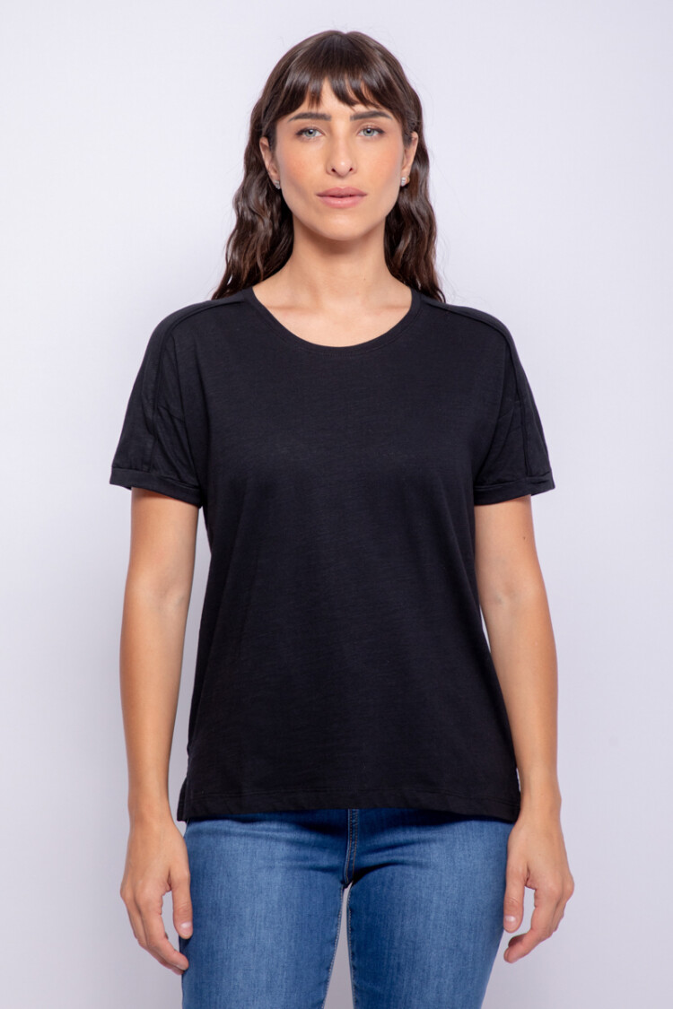 REMERA JODIE Negro