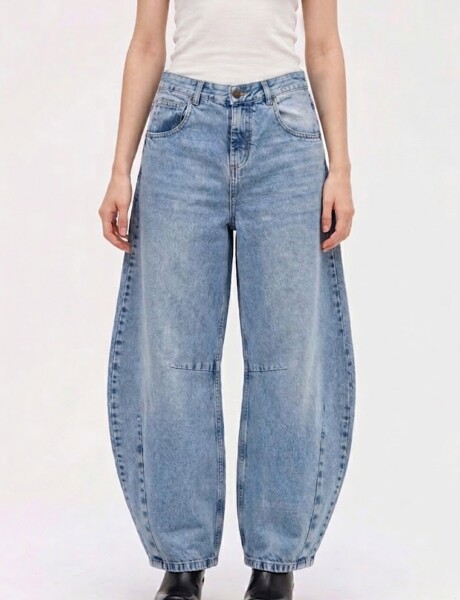 Jean Iris Blue I26