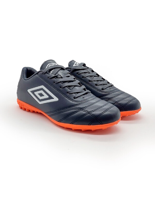 Calzado Classic II TF Umbro Hombre 189