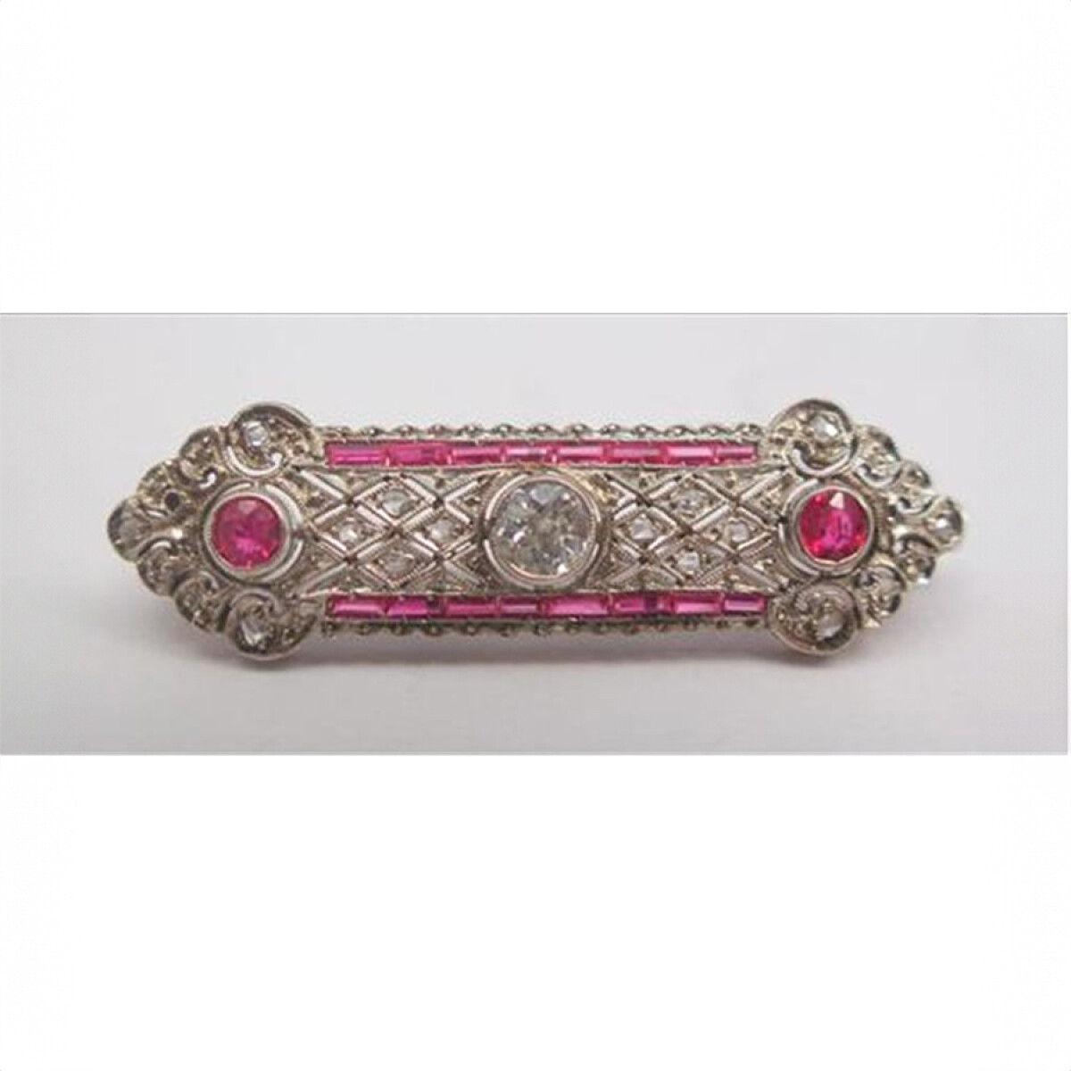 Prendedor Oro 18K Con Brillante Central, Diamantes Y Rubies 