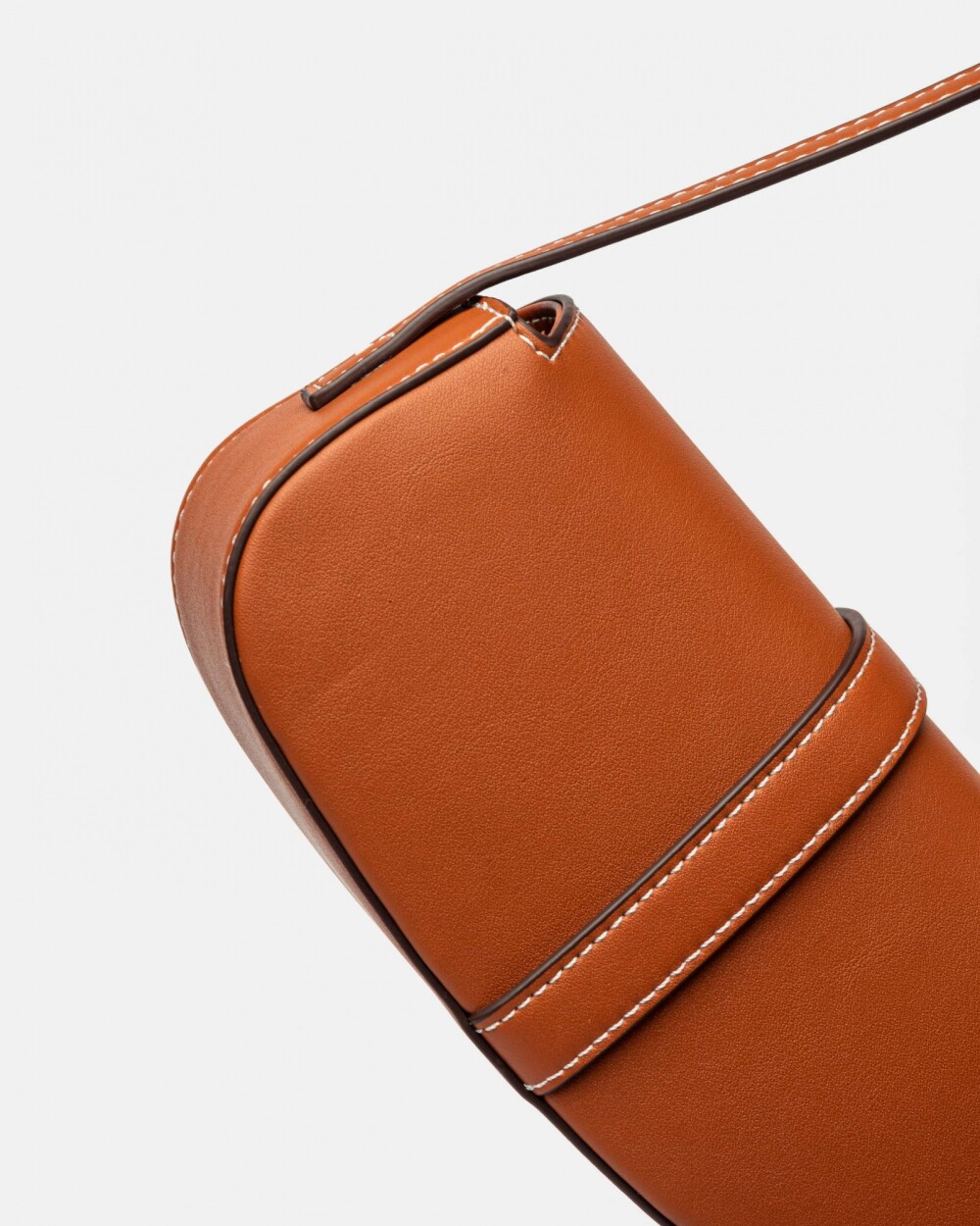Mini Bag Celina en Efecto Cuero Liso Marron