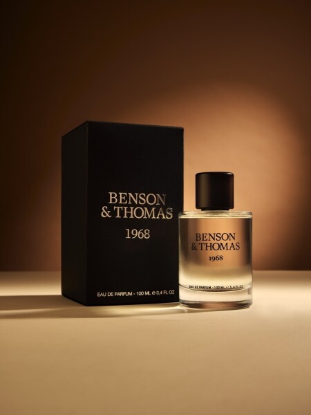 1968 PARFUM NEGRO