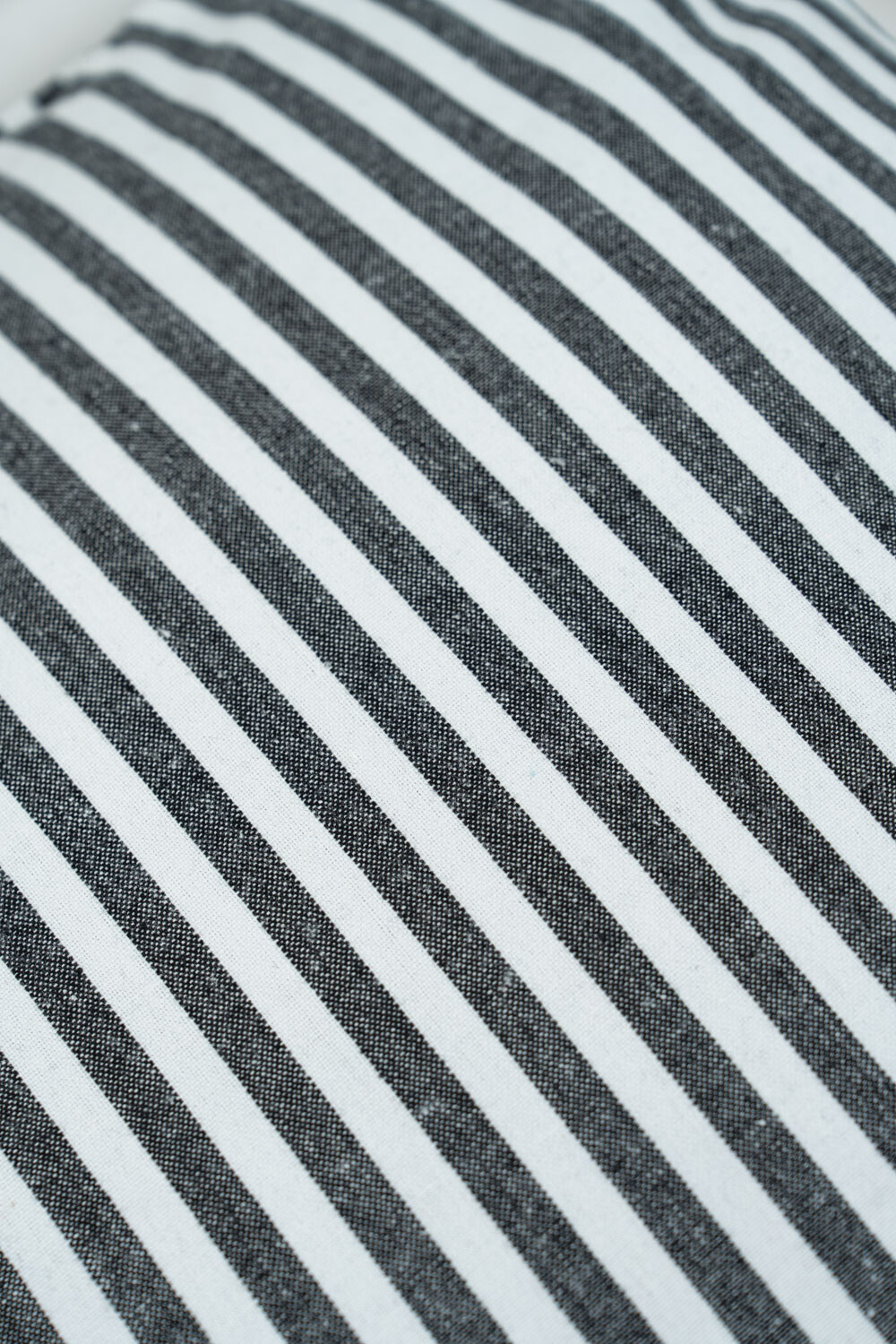 Almohadón Lidia Rayas 50x50 Estampado 1