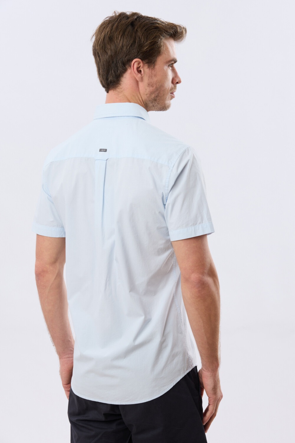 CAMISA LISA DE ALGODÓN Celeste
