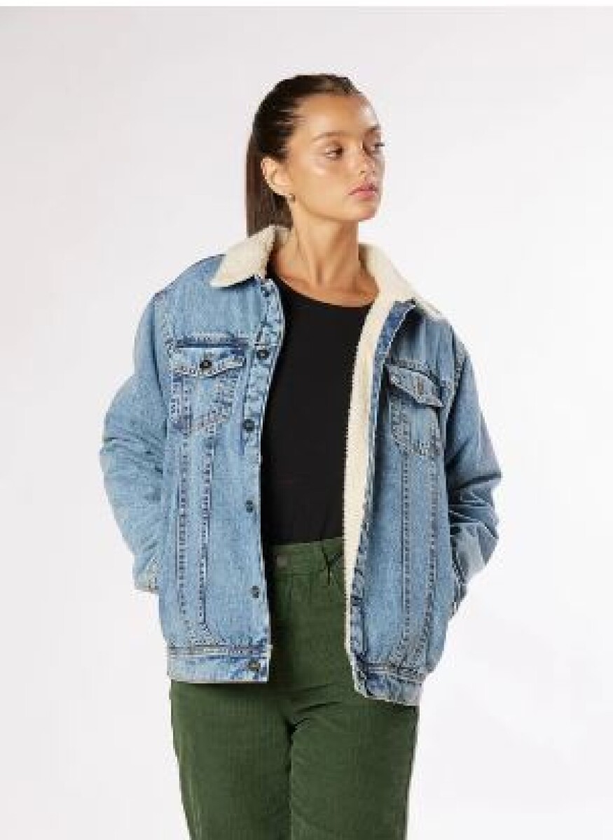 Campera de jean Daniela con corderito 