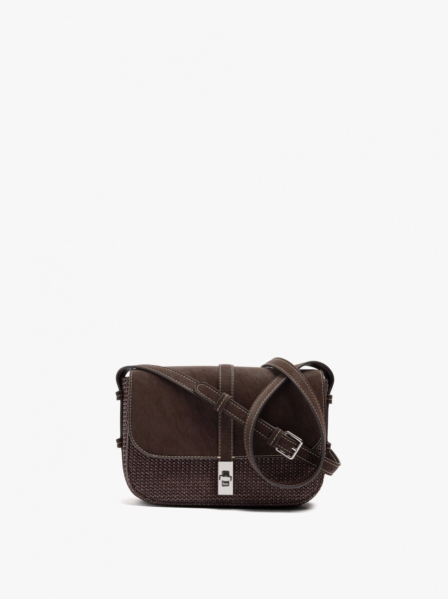 Bolso Bandolera Con Solapa Efecto Rafia - marron 