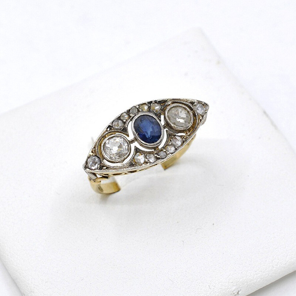 Anillo Antiguo En Oro 18K Con Brillantes, Diamantes Y Zafiro Anillo Antiguo En Oro 18K Con Brillantes, Diamantes Y Zafiro
