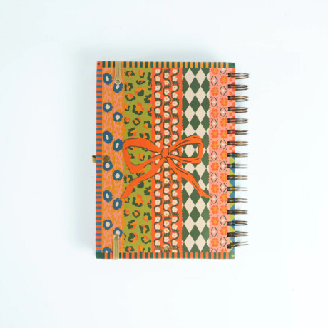 Agenda 2026 con stickers Tigres Sc