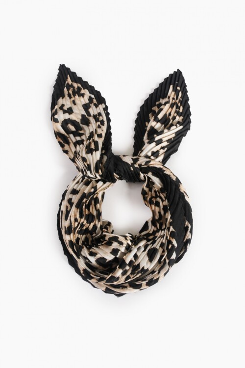 Pañuelo plisado animal print crudo