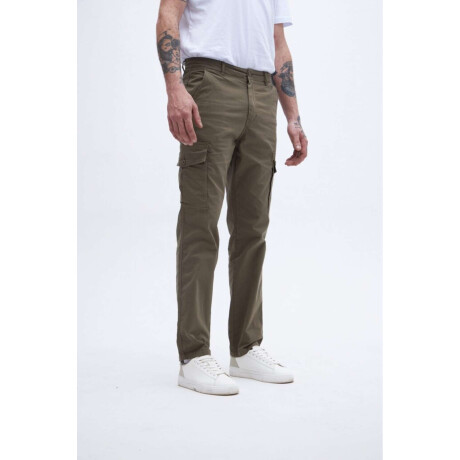 Pantalón cargo Roque Oliva