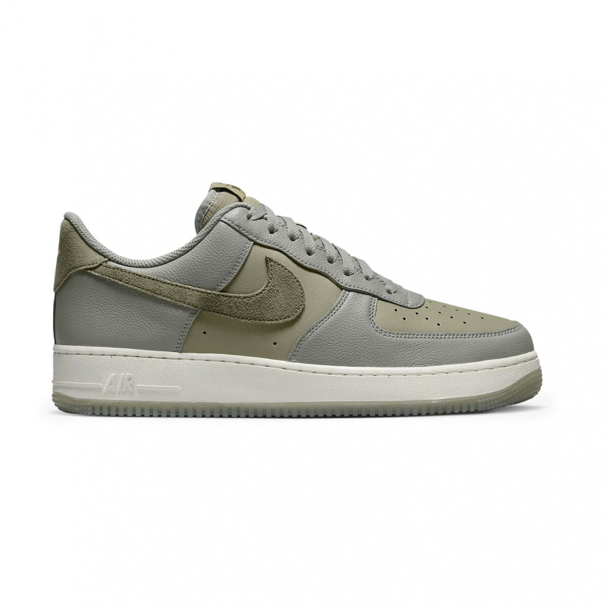 NIKE AIR FORCE 1 LOW 07 LV8 - Black 