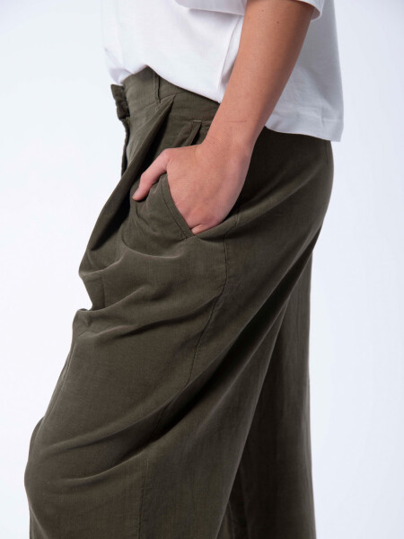 Pantalón de micropana ancho pinzas Verde