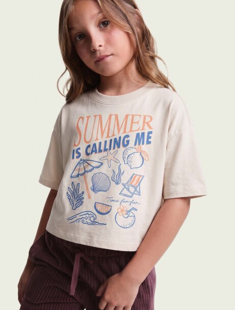 BLUSA INFANTIL MODELO CROPPED CON ESTAMPA BEIGE