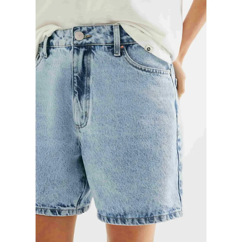 SHORTS FEM AZUL CLARO