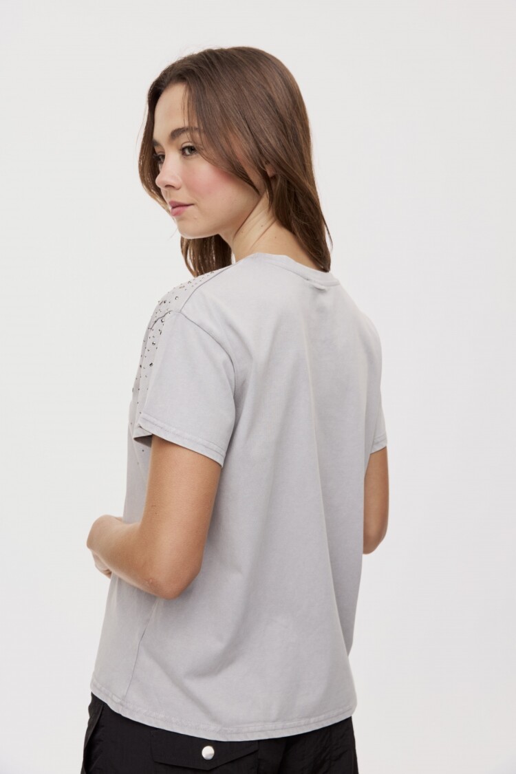 REMERA JAKUB Gris Claro