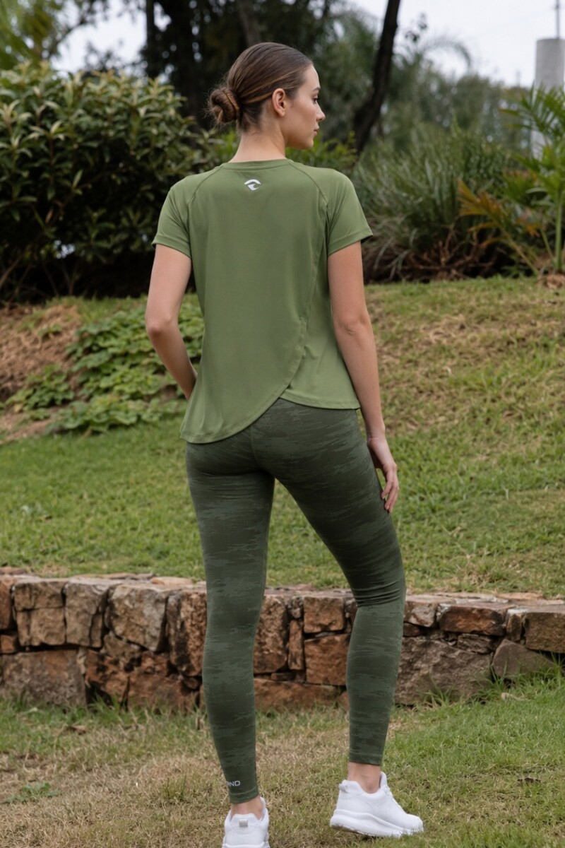 Remera de Microfibra. Verde