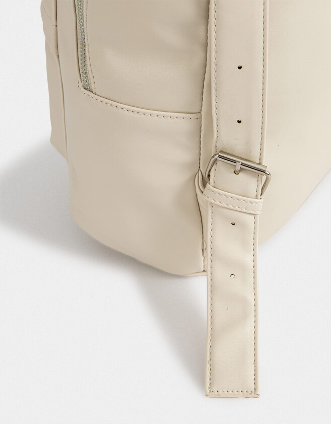 Mochilas Urbanas Mochila Con Charm - Blanco Crudo