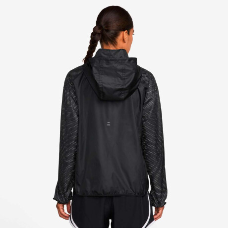 Campera Nike Tempo Repel Flash Campera de Mujer Negro