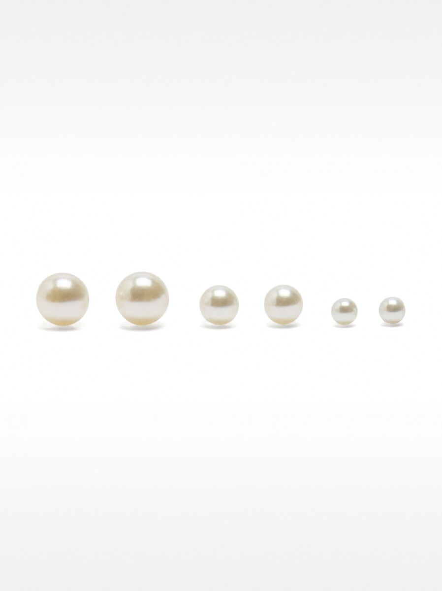 Set De Pendientes Cortos Perlas - beige 