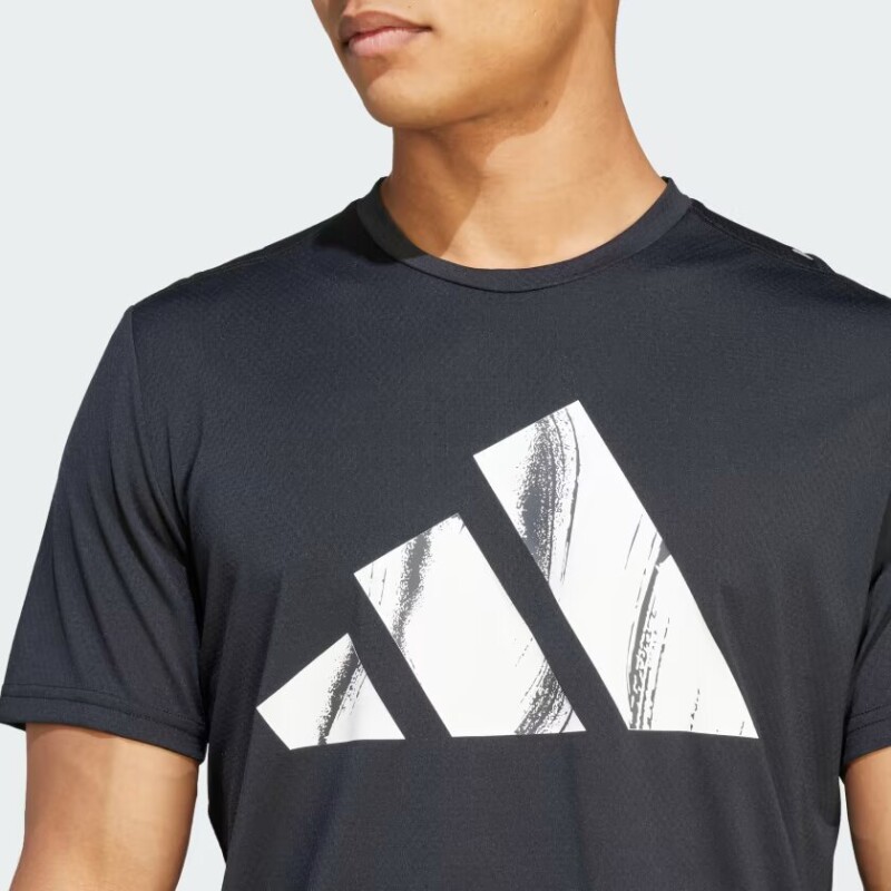 Remera Adidas Brand Love Remera Adidas Brand Love