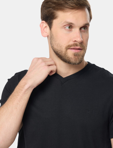 REMERA LISA ESCOTE V Negro