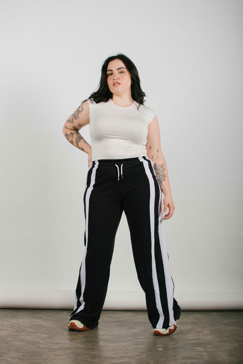 Pantalón Maca con franjas Negro