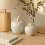 MANZANA CERAMICA ACANALADA 7.5x7.5x9CM TORNASOLADO MANZANA CERAMICA ACANALADA 7.5x7.5x9CM TORNASOLADO