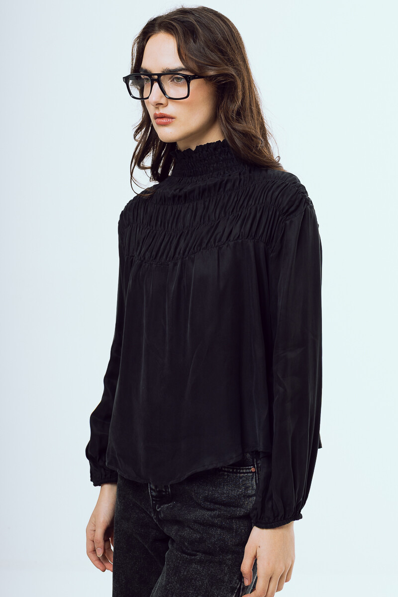 Runa Black