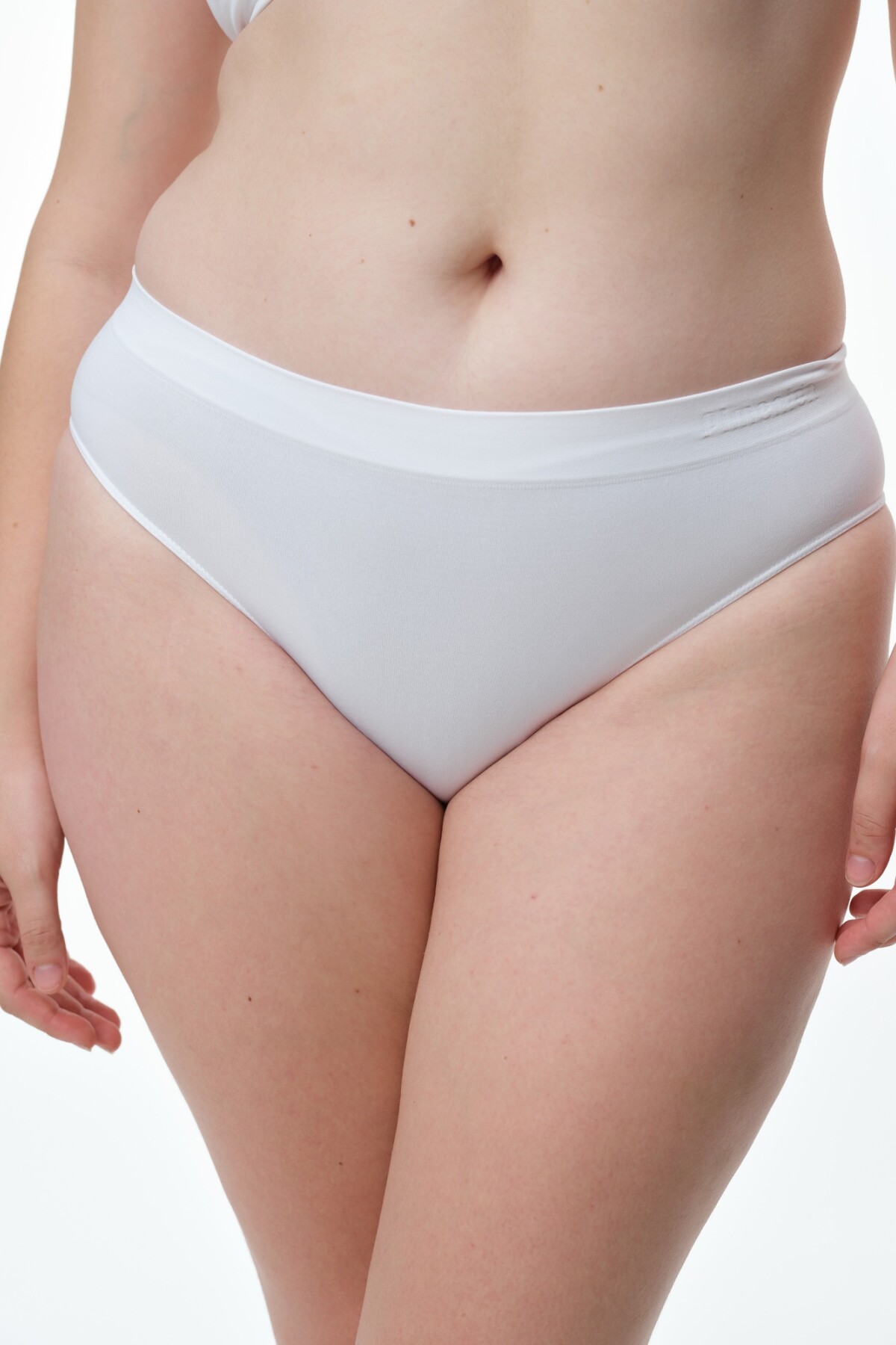 Bombacha Clavel Blanco