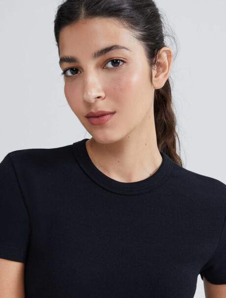 CAMISETA MANGA CORTA SLIM NEGRO