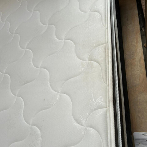 [OUTLET] Colchón MAXIMO - 2 Plazas – Espuma Doble Pillow Top – Reversible – 138 x 188 x 28 cm – Soporta 130 kg [OUTLET] Colchón MAXIMO - 2 Plazas – Espuma Doble Pillow Top – Reversible – 138 x 188 x 28 cm – Soporta 130 kg