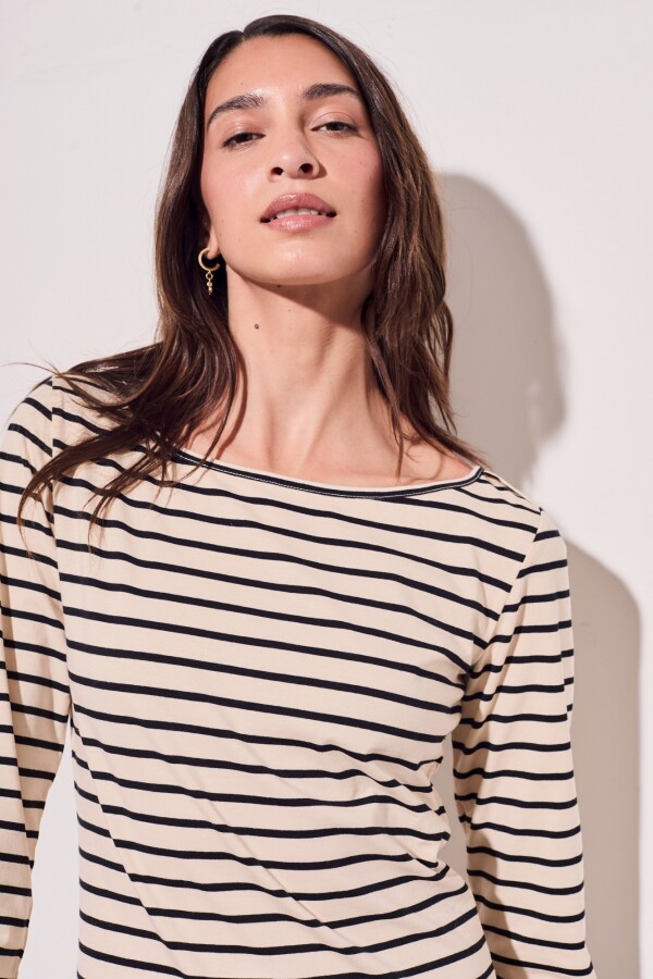 Remera Algodón Elastno Nácar