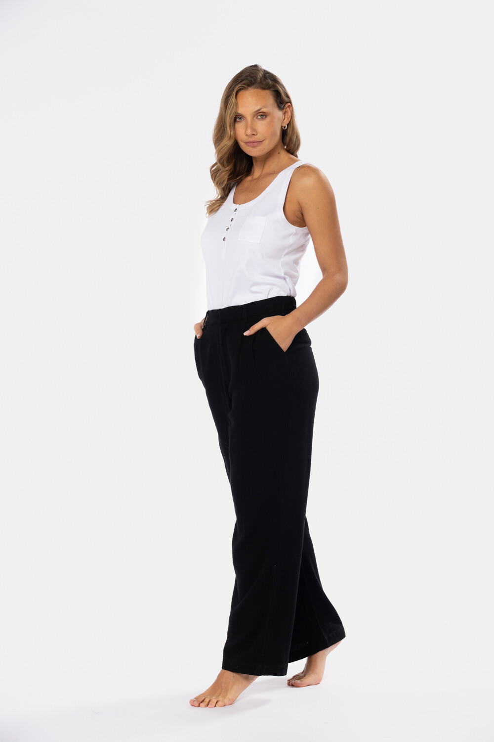 PANTALÓN DE LINO CON MEDIA CINTURA ELASTIZADA Negro