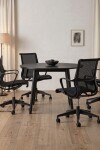 Mesa redonda Ø110 cm – Madera Negra. Mesa redonda Ø110 cm – Madera Negra.