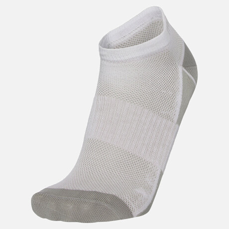 MEDIAS STRIVE MULTISPORT MACRON - MODELO STRIVE BLANCO