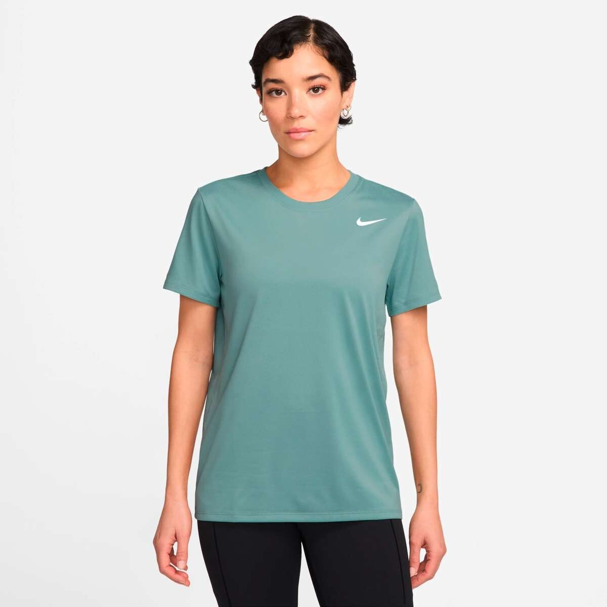 Remera Nike Dri-Fit Tee Rlgd Lbr de Mujer - multicolor 