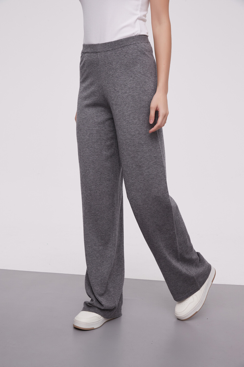 Pantalon Liven Gris Medio