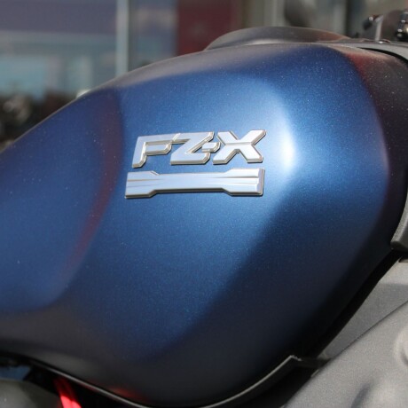 Yamaha FZX Azul