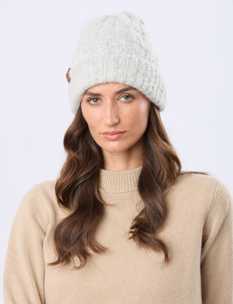 GORRO TEJIDO Gris Claro