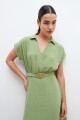 Vestido evasé con cinto pistacho