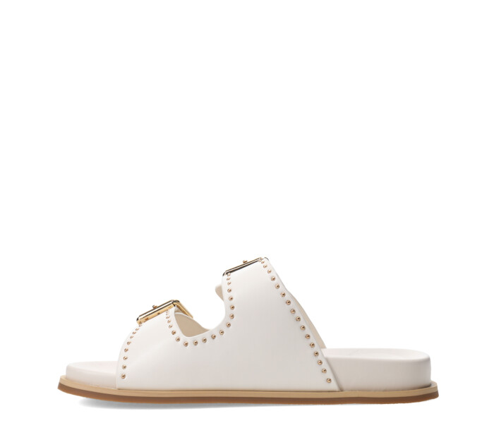 Sandalia TIVOX con hebilla y tachas Offwhite