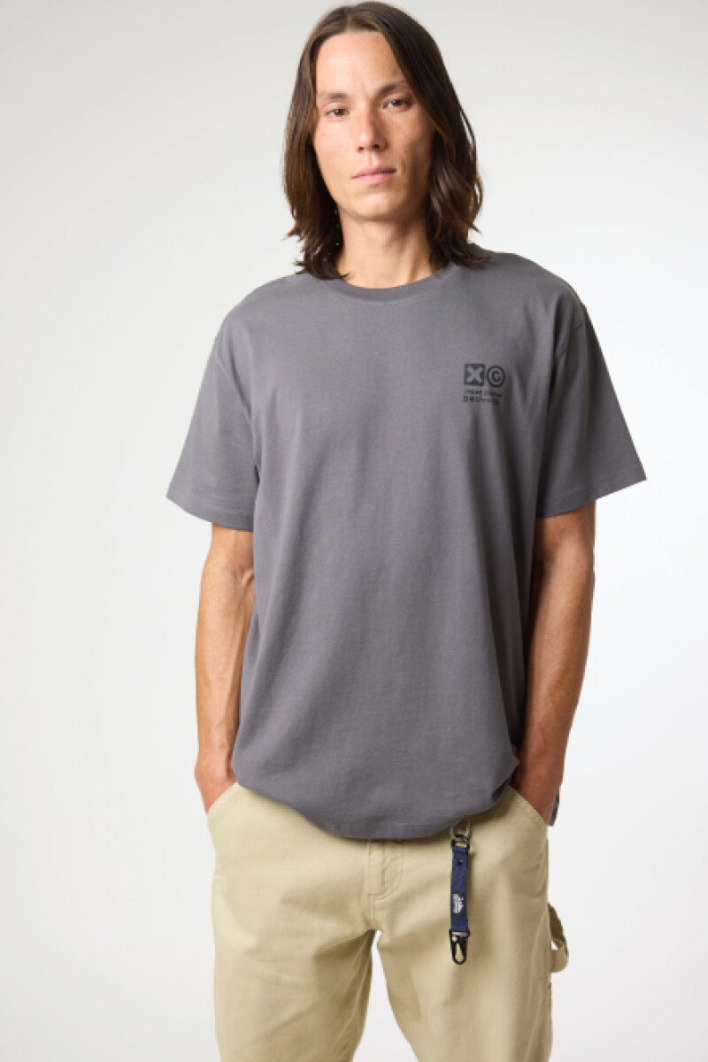 Camiseta Max Ash