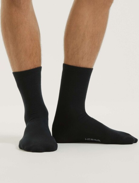 KIT CON 2 PARES DE MEDIAS UNISSEX DE CAÑO MEDIO KIT 2 CALCETINES UNISEX